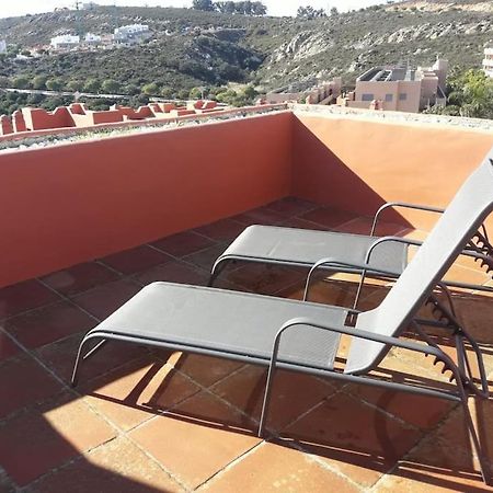 Villa Luxurious Townhouse With Sea Views à Manilva Extérieur photo
